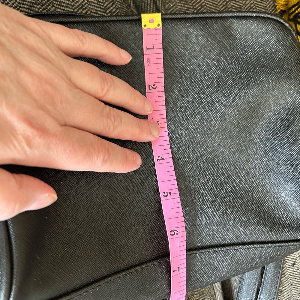Set of 2 Small Crossbody Bags - Picture 8 of 14